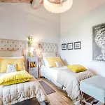 빌라 Villa In Orentano With Private Pool *