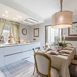 Villa In Orentano With Private Pool 빌라