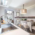 Villa In Orentano With Private Pool 빌라