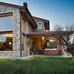 Villa In Orentano With Private Pool