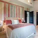 Villa In Orentano With Private Pool