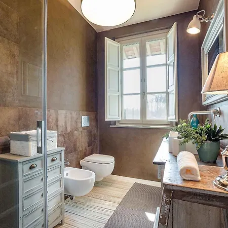 빌라 Stylish With Pool Near Lucca Orentano