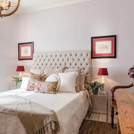 Stylish With Pool Near Lucca 빌라 Orentano
