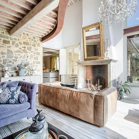 Stylish With Pool Near Lucca Orentano