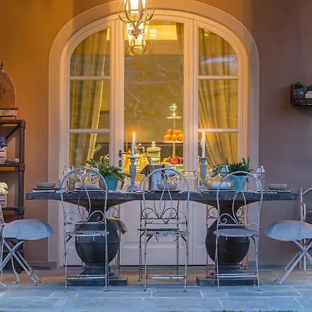 Stylish With Pool Near Lucca 빌라 *