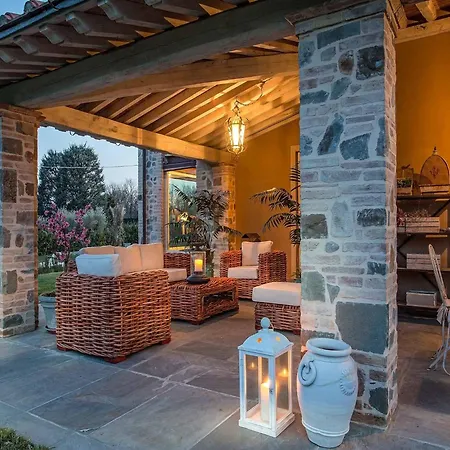 Stylish With Pool Near Lucca Orentano
