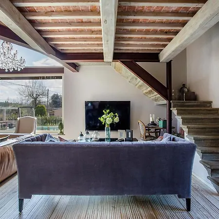 Stylish With Pool Near Lucca 빌라 *